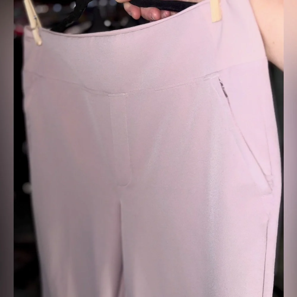 Athleta Women's Endless High Rise pale lavender Pants size 12 - Picture 16 of 16